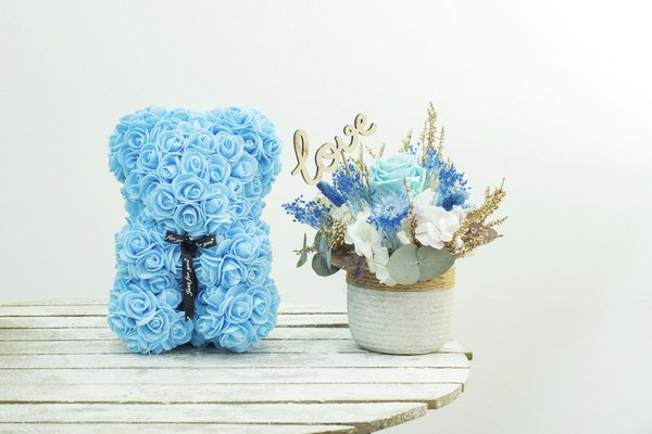 Ours en roses : le cadeau idéal pour des instants magiques